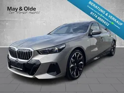 Grau Gebraucht 2025 BMW 520 Performance Kombi | 50.990 € (Superpreis)