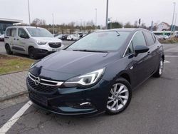 Grün Gebraucht 2017 Opel Astra Innovation Limousine | 12.000 € (Fairer Preis)