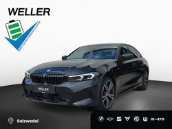 Schwarz Gebraucht 2024 BMW 330e M Sport Limousine | 44.250 € (Fairer Preis)