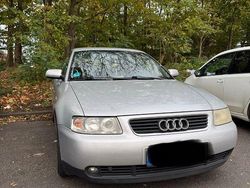 Grau Gebraucht 2003 Audi A3 Ambiente Limousine | 1.999 € (Guter Preis)