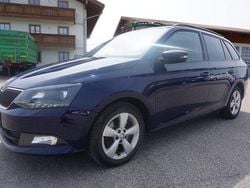 Blau Gebraucht 2015 Skoda Fabia Style Kleinwagen | 5.200 € (Guter Preis)