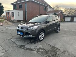Grau Gebraucht 2015 Ford Kuga Titanium SUV | 8.900 € (Guter Preis)