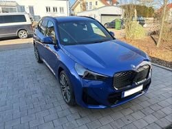 Blau Gebraucht 2025 BMW iX1 Luxury Line SUV | 48.900 € (Fairer Preis)