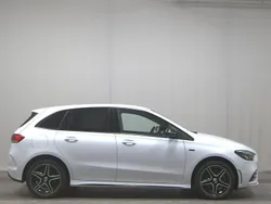 Weiss Gebraucht 2021 Mercedes B250e AMG line Van / Kleinbus | 19.780 € (Fairer Preis)