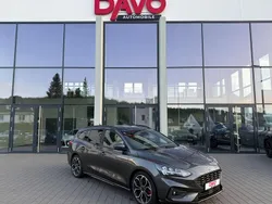 Grau Gebraucht 2018 Ford Focus ST-Line Kombi | 14.991 € (Fairer Preis)