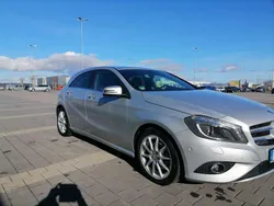 Silber Gebraucht 2014 Mercedes A200 Limousine | 12.200 € (Fairer Preis)