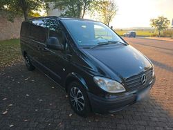 Schwarz Gebraucht 2009 Mercedes Vito Van / Kleinbus | 10.500 €
