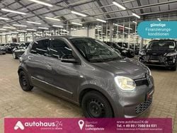 Grau Gebraucht 2024 Renault Twingo Urban Night Kleinwagen | 15.290 € (Etwas zu teuer)