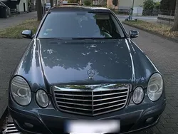Grau Gebraucht 2008 Mercedes E200 Limousine | 4.500 € (Etwas zu teuer)