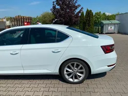 Weiß Gebraucht 2017 Skoda Superb Style Limousine | 14.999 € (Fairer Preis)
