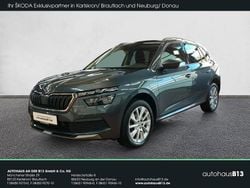 Grau Gebraucht 2021 Skoda Kamiq Clever SUV | 22.490 € (Etwas zu teuer)