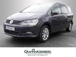 Grau Gebraucht 2022 VW Sharan Highline Van / Kleinbus | 35.444 € (Fairer Preis)