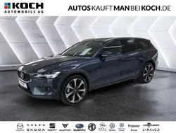 Blau Gebraucht 2024 Volvo V60 CC Ultimate Kombi | 47.990 €