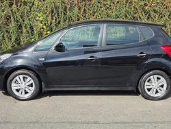 Schwarz Gebraucht 2015 Hyundai ix20 Trend Van / Kleinbus | 10.900 € (Guter Preis)