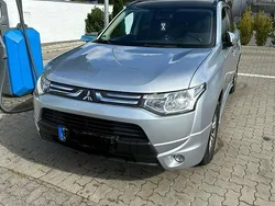 Silber Gebraucht 2013 Mitsubishi Outlander Invite SUV | 6.300 € (Fairer Preis)