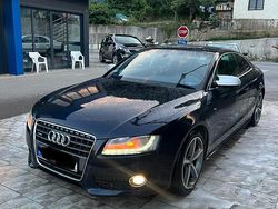 Blau Gebraucht 2011 Audi A5 S-Line Coupé | 7.950 €