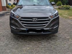 Grau Gebraucht 2018 Hyundai Tucson Trend SUV | 14.200 € (Guter Preis)