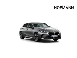 Skyscraper grau metallic Neu 2025 BMW 120 M Sport Kleinwagen | 34.570 € (Guter Preis)