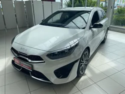 Deluxeweiss Neu 2025 Kia Ceed Sportswagon Kombi | 33.270 € (Teuer)