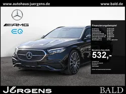 Metalliclack obsidianschwarz Gebraucht 2024 Mercedes E220 AMG Kombi | 55.880 € (Teuer)