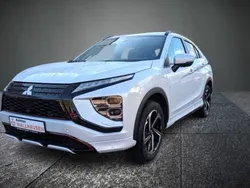 Titanweiß Gebraucht 2022 Mitsubishi Eclipse Cross SUV | 23.790 € (Guter Preis)