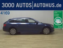 Lava blau metallic Gebraucht 2022 Skoda Superb Ambition Kombi | 19.980 € (Guter Preis)