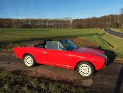 Rot Gebraucht 1981 Fiat 124 Spider Cabrio | 18.000 €