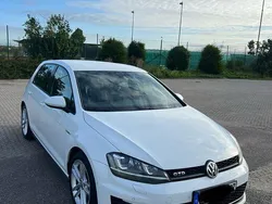 Schwarz Gebraucht 2016 VW Golf VII GTD Limousine | 14.990 € (Fairer Preis)
