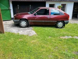 Rot Gebraucht 1991 Opel Kadett Limousine | 1.100 €