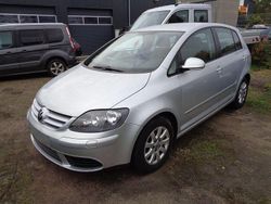 Silber Gebraucht 2005 VW Golf Plus Cross Comfortline Van / Kleinbus | 3.200 € (Guter Preis)