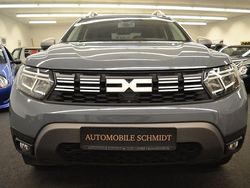 Grau Gebraucht 2023 Dacia Duster Journey SUV | 15.990 € (Guter Preis)