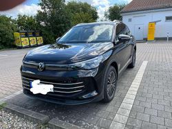 Schwarz Gebraucht 2024 VW Tiguan Elegance SUV | 41.900 € (Teuer)