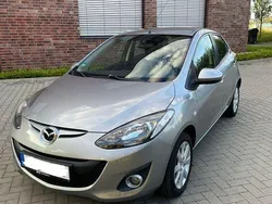 Grau Gebraucht 2013 Mazda 2 Center-Line Limousine | 6.200 € (Fairer Preis)