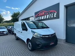 Weiß Gebraucht 2017 Opel Vivaro Van | 16.900 € (Etwas zu teuer)