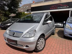 Silber Gebraucht 2002 Mercedes A160 Elegance Van / Kleinbus | 3.390 € (Etwas zu teuer)