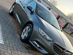 Grau Gebraucht 2017 Opel Insignia Sport Limousine | 16.500 €