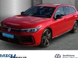 Chilirot metallic Gebraucht 2025 VW Passat R-line Kombi | 42.390 € (Superpreis)