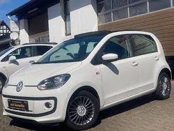 Weiß Gebraucht 2014 VW up! high up! Kleinwagen | 7.500 € (Etwas zu teuer)
