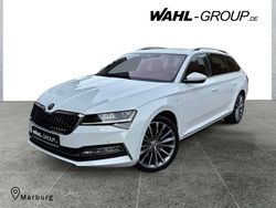 Weiß Gebraucht 2023 Skoda Superb LAURIN & KLEMENT Kombi | 42.990 € (Fairer Preis)