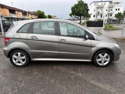 Beige Gebraucht 2006 Mercedes B200 Van / Kleinbus | 4.199 € (Fairer Preis)
