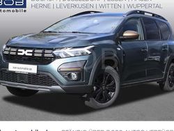 Grün Gebraucht 2023 Dacia Jogger Extreme Van / Kleinbus | 24.788 € (Fairer Preis)