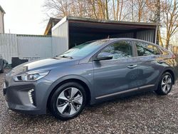 Grau Gebraucht 2019 Hyundai Ioniq Premium Kleinwagen | 11.499 € (Fairer Preis)