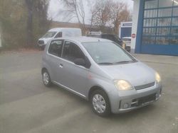 Silber Gebraucht 2005 Daihatsu Cuore Kleinwagen | 1.150 € (Fairer Preis)