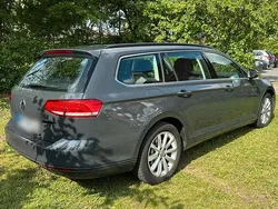 Grau Gebraucht 2018 VW Passat Kombi | 15.200 € (Fairer Preis)