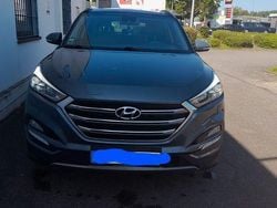 Blau Gebraucht 2016 Hyundai Tucson Premium SUV | 15.000 € (Guter Preis)