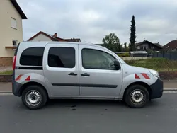 Grau Gebraucht 2016 Renault Kangoo Van / Kleinbus | 9.990 € (Fairer Preis)