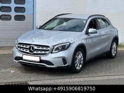 Iridiumsilber metalliclack Gebraucht 2019 Mercedes GLA200 SUV | 19.600 €