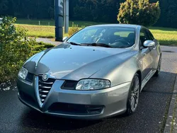 Grigio stromboli met. Gebraucht 2005 Alfa Romeo GT Distinctive Coupé | 23.990 €