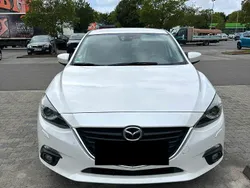 Weiß Gebraucht 2016 Mazda 3 Limousine | 9.995 € (Guter Preis)