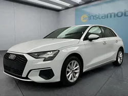 Weiß Gebraucht 2023 Audi A3 Limousine | 25.349 € (Guter Preis)